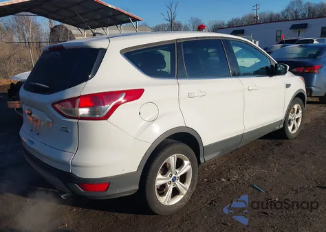 2015 Ford Escape Se z USA, uszkodzony, nr VIN 1FMCU9G98FUA11531